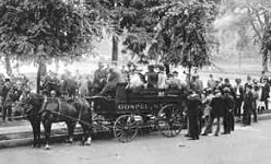 Open air revival of the Apostolic Faith Church, Portland, Oregon, 1907